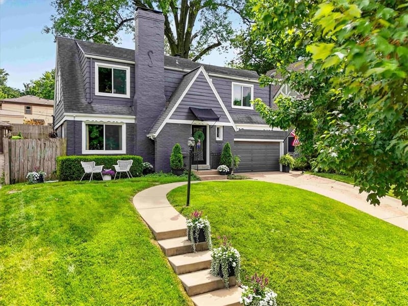 127 W 69th St, Kansas City, MO 64113