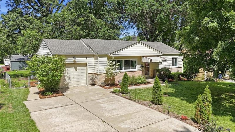 9908 Harrison St, Kansas City, MO 64131