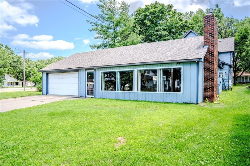 709 Lincoln Ave, Chanute, KS 66720