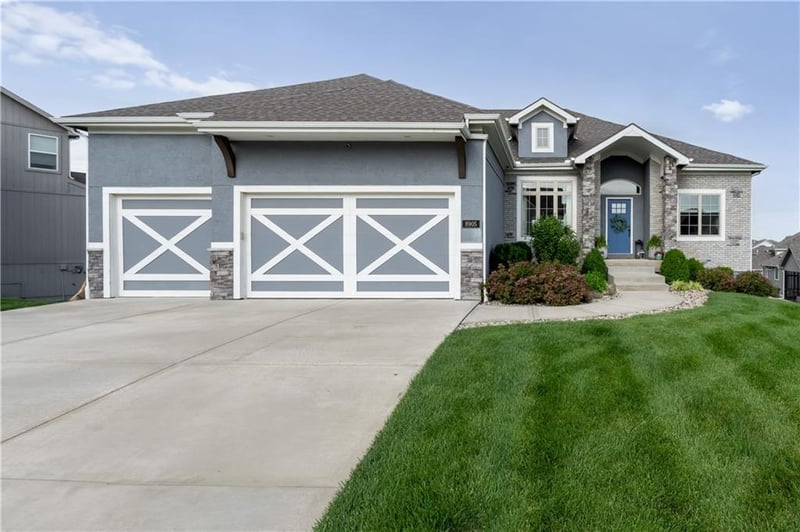 8905 N Donnelly Ave, Kansas City, MO 64157