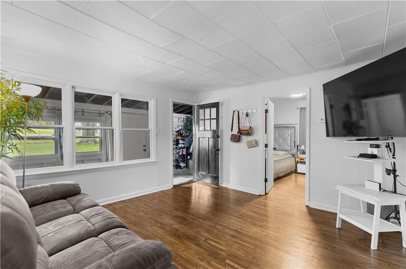 1401 NE 70th Ter, Gladstone, MO 64118