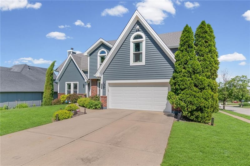 5901 NW Liston Ct, Kansas City, MO 64151