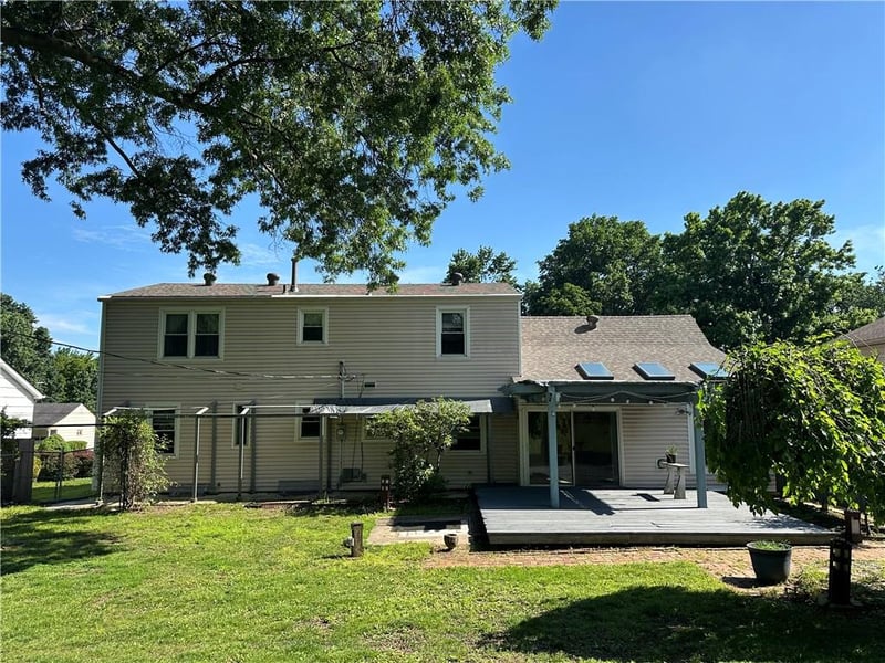 7300 89th Ter, Overland Park, KS 66212