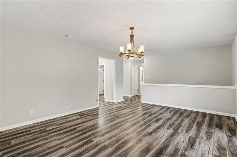 7601 76th St, Kansas City, MO 64138
