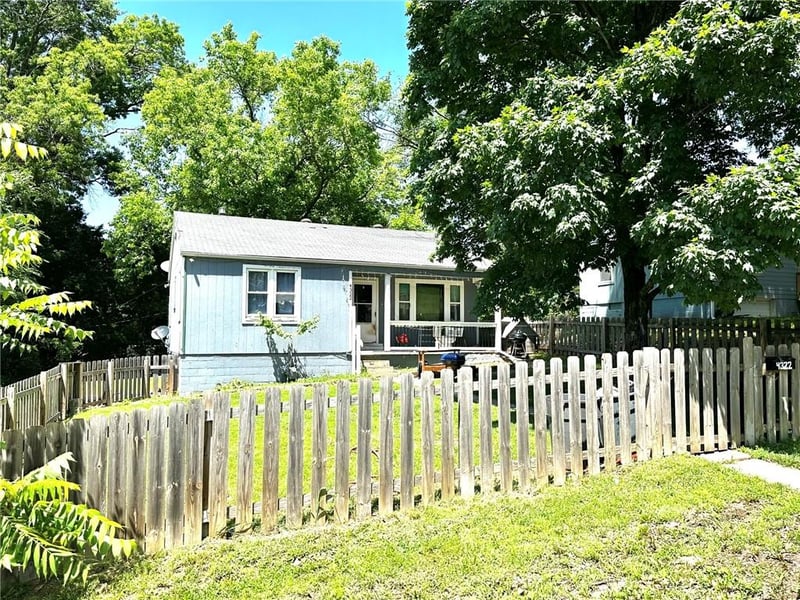 4322 Oakland Ave, Kansas City, KS 66102