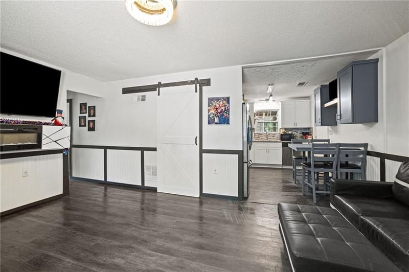 5308 Michigan Ave, Kansas City, MO 64118