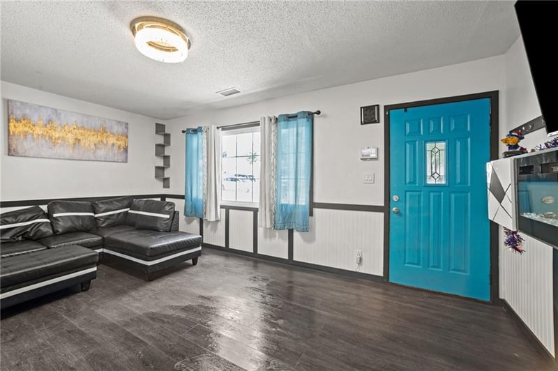5308 Michigan Ave, Kansas City, MO 64118