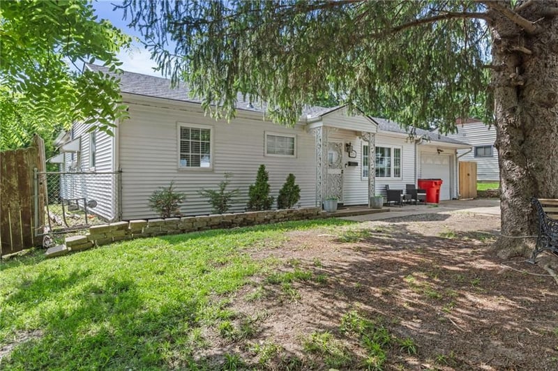 5308 Michigan Ave, Kansas City, MO 64118