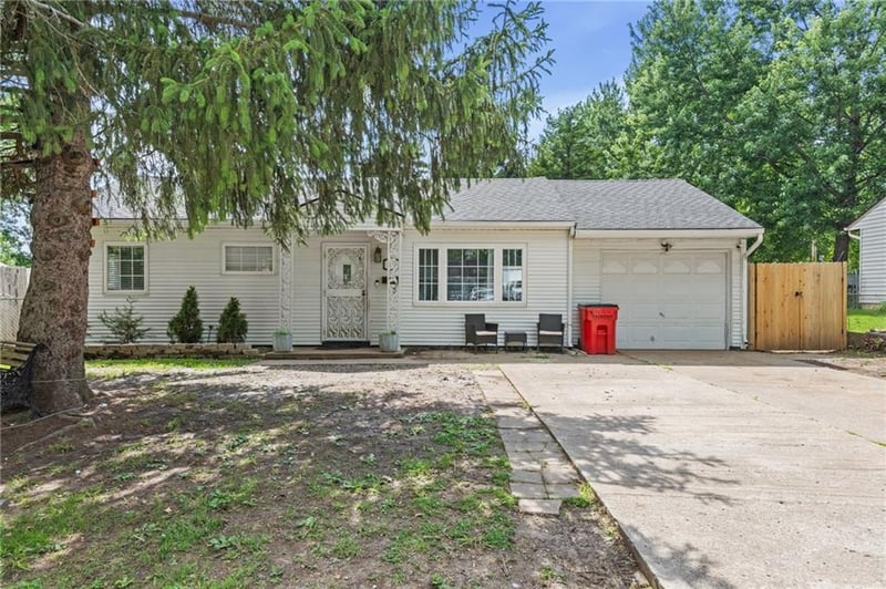 5308 Michigan Ave, Kansas City, MO 64118