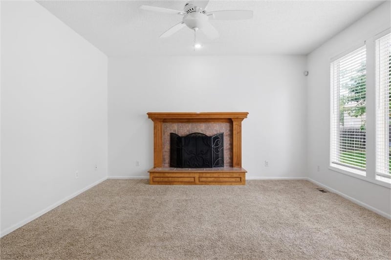 1044 Troost Ave, Olathe, KS 66061