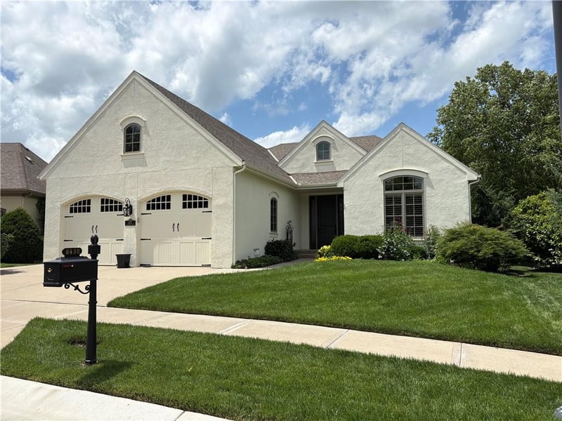 8430 Donnelly Ct, Kansas City, MO 64157