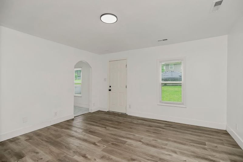 5201 NE 45th Ter, Kansas City, MO 64117