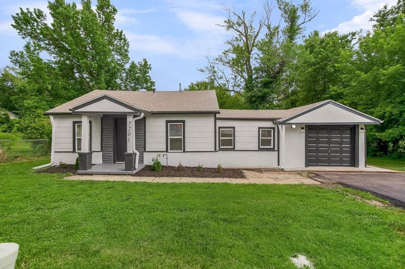 5201 NE 45th Ter, Kansas City, MO 64117