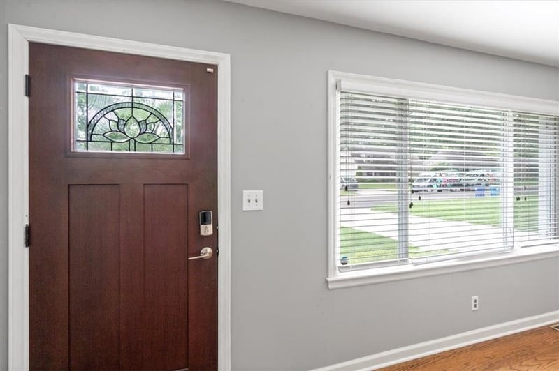 5914 76th Ter, Prairie Village, KS 66208
