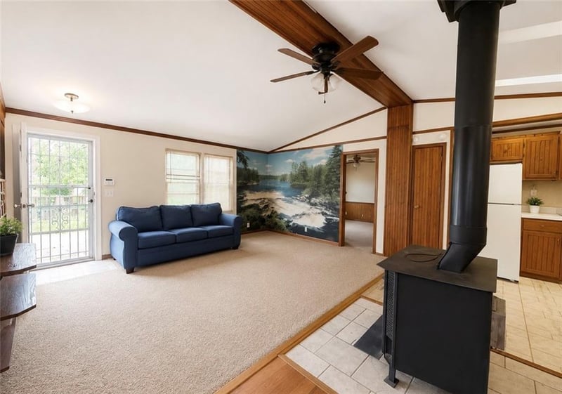 4904 Christie Cir, Blue Springs, MO 64015