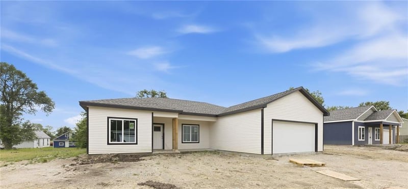 920 5th Street Ter, Osawatomie, KS 66064