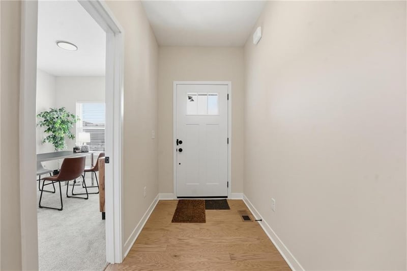 1216 SE Cronin St, Lee's Summit, MO 64081