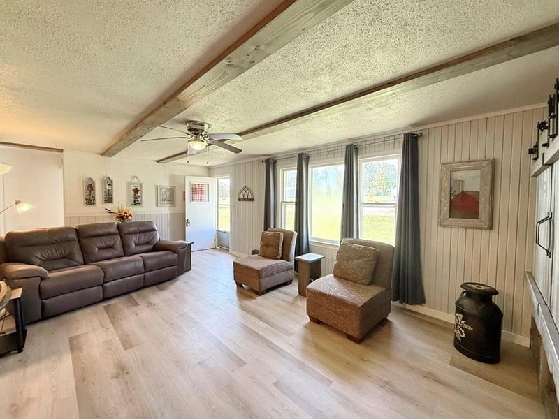 322 Lafayette St, El Dorado Springs, MO 64744