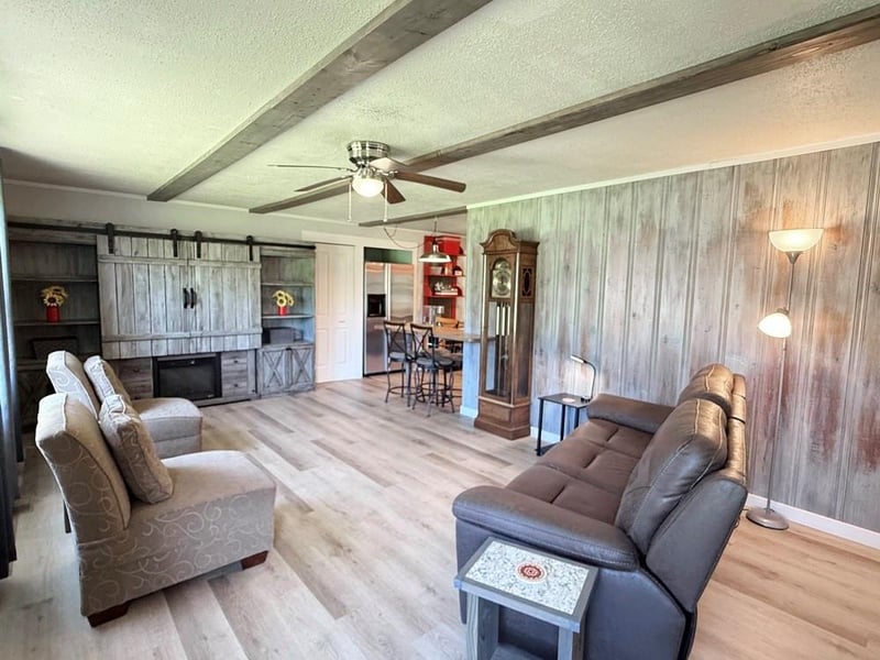 322 Lafayette St, El Dorado Springs, MO 64744