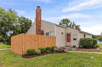 11230 College Ave, Kansas City, MO 64137