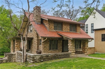 5334 Oak St, Kansas City, MO 64112