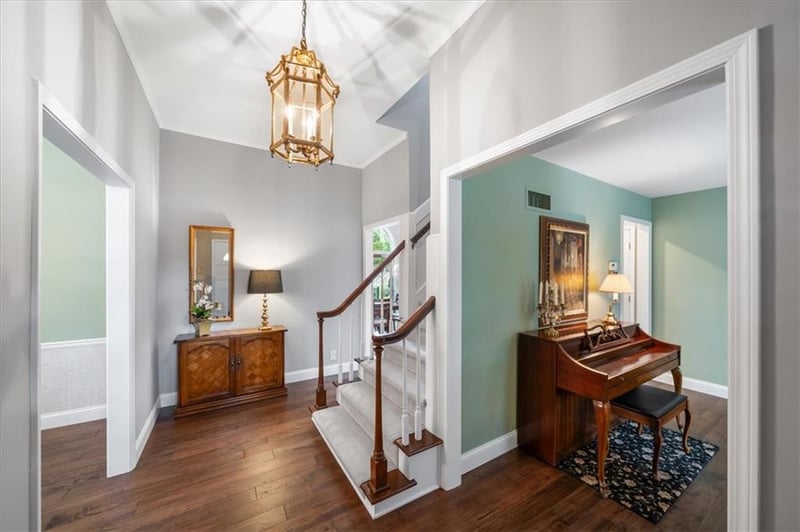 7616 Slater St, Overland Park, KS 66204