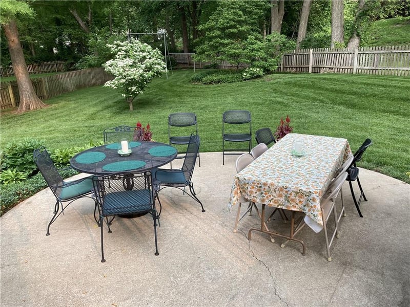 7616 Slater St, Overland Park, KS 66204