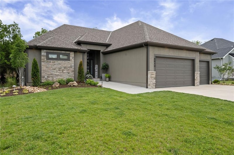 4913 NW 70th Ter, Kansas City, MO 64151