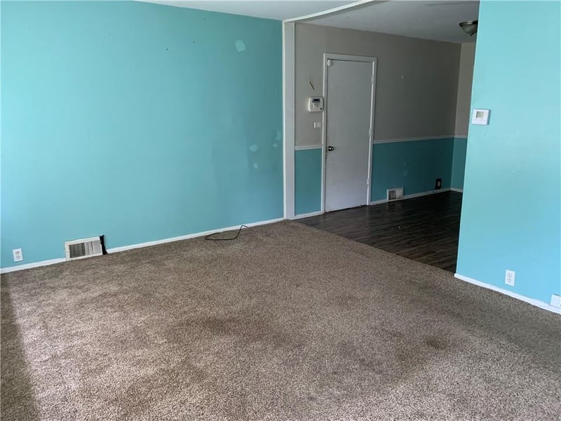 6906 114th Ter, Kansas City, MO 64134