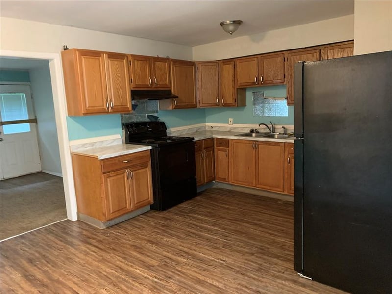 6906 114th Ter, Kansas City, MO 64134