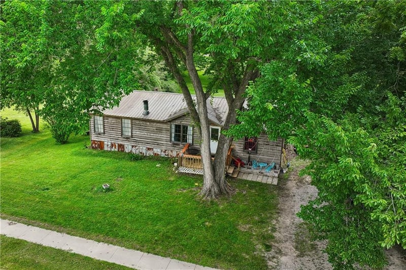 725 Locust St, Sweet Springs, MO 65351