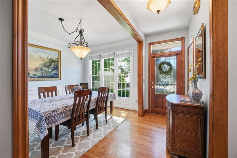 11824 W 112th Ter, Overland Park, KS 66210