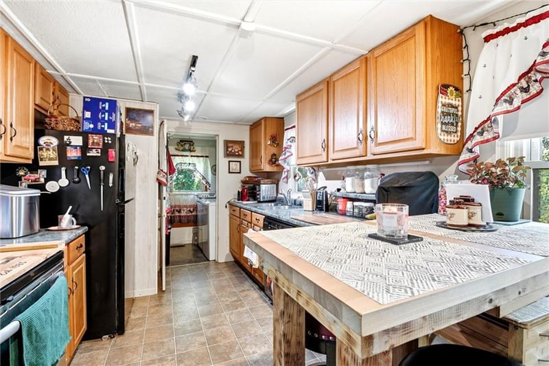 12472 Saline Rd, Winchester, KS 66097