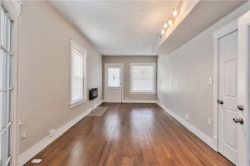 3209 St John Ave, Kansas City, MO 64123