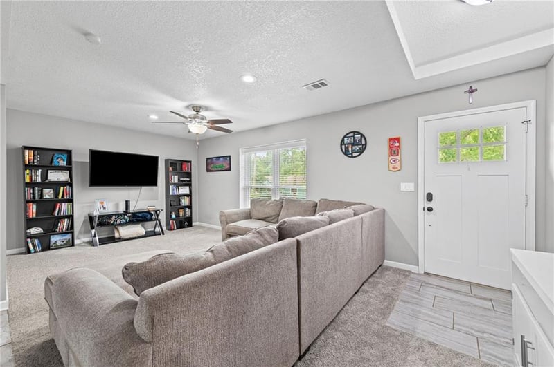 18996 Lowell Ave, Stilwell, KS 66085
