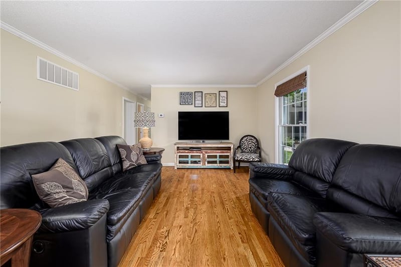 918 53rd Ter, Kansas City, KS 66106