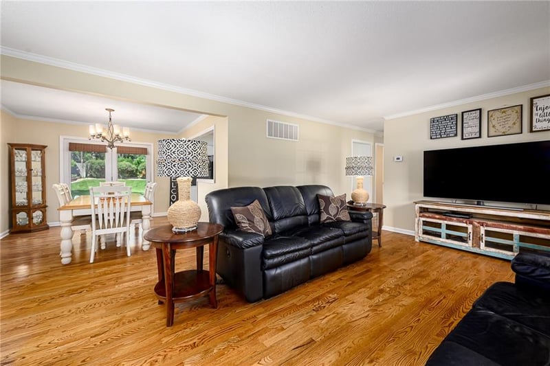 918 53rd Ter, Kansas City, KS 66106