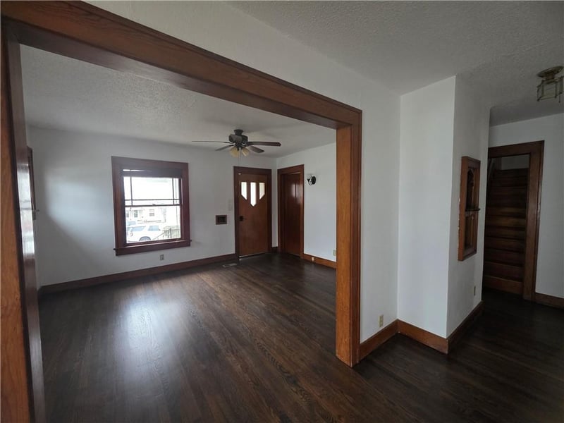 1106 Pacific Ave, Osawatomie, KS 66064