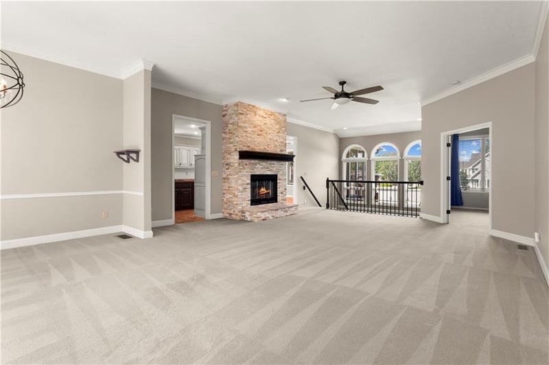 2105 SW Wall St, Blue Springs, MO 64015