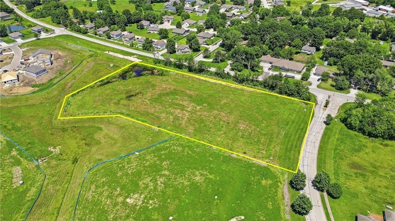 tbd Tuscany Pw, Peculiar, MO 64078