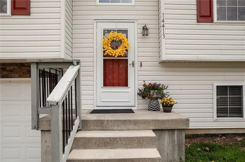 14413 Eastern Ct, Grandview, MO 64030