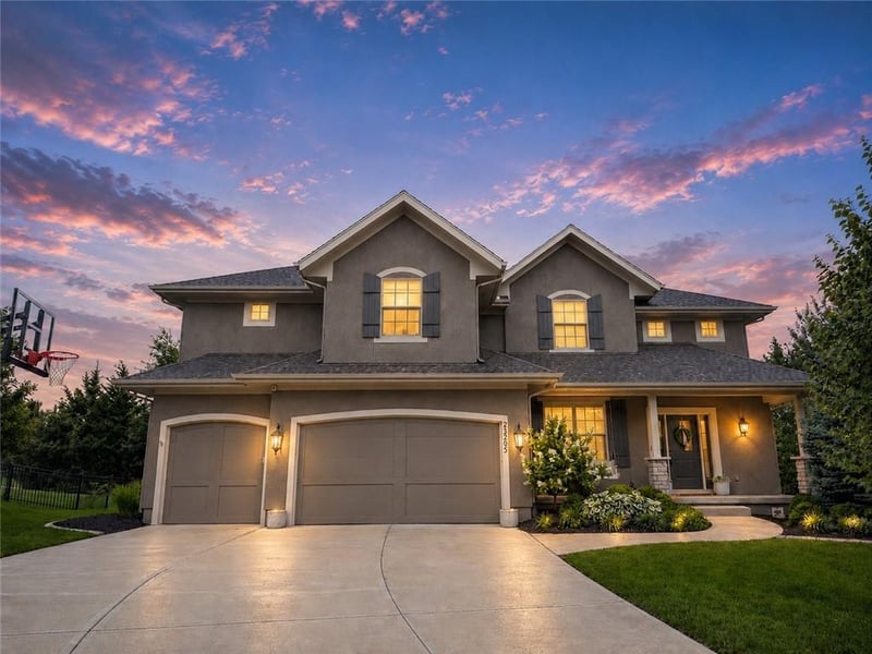 25205 97th Pl, Lenexa, KS 66227