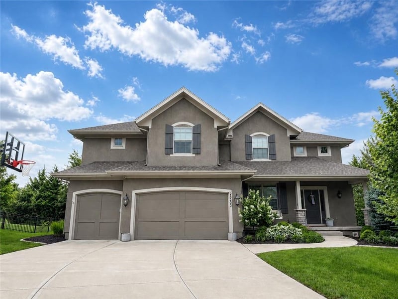 25205 97th Pl, Lenexa, KS 66227