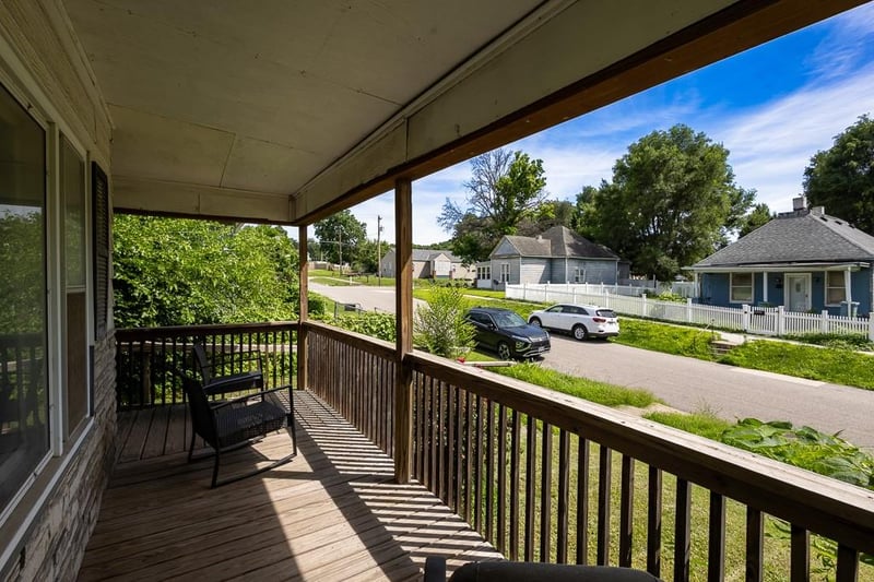 209 Nebraska Ave, St Joseph, MO 64504