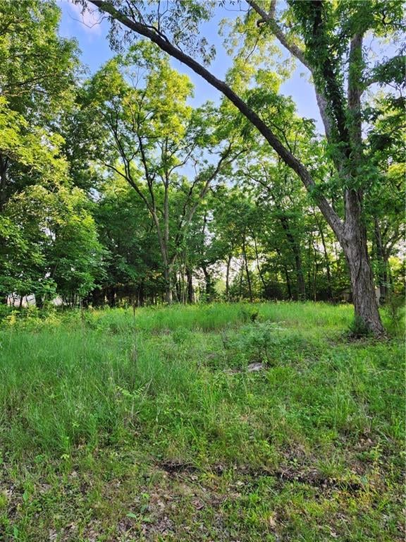 18 Sunset Cir, Linn Valley, KS 66040