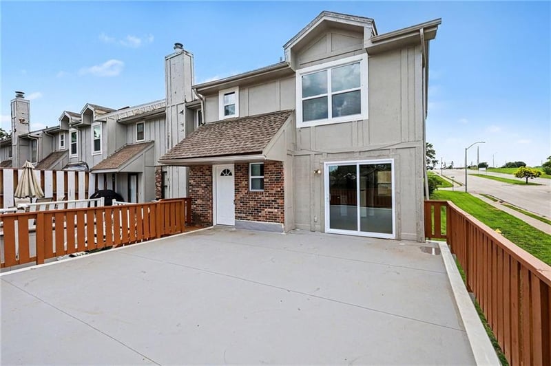 14000 Dunham St, Grandview, MO 64030