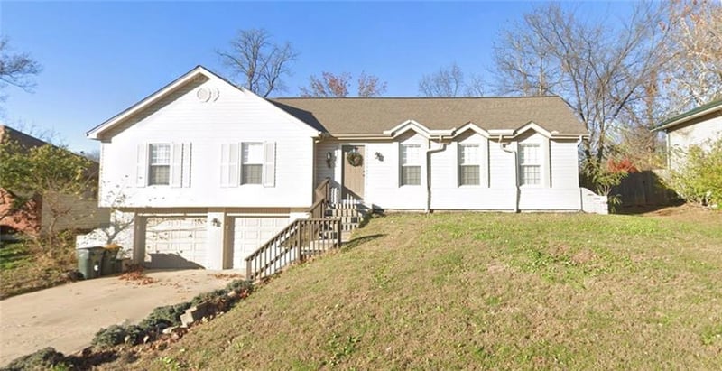 11300 60 St, Parkville, MO 64152