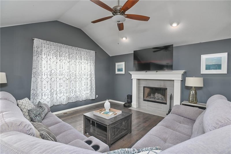 20022 220th Ter, Spring Hill, KS 66083