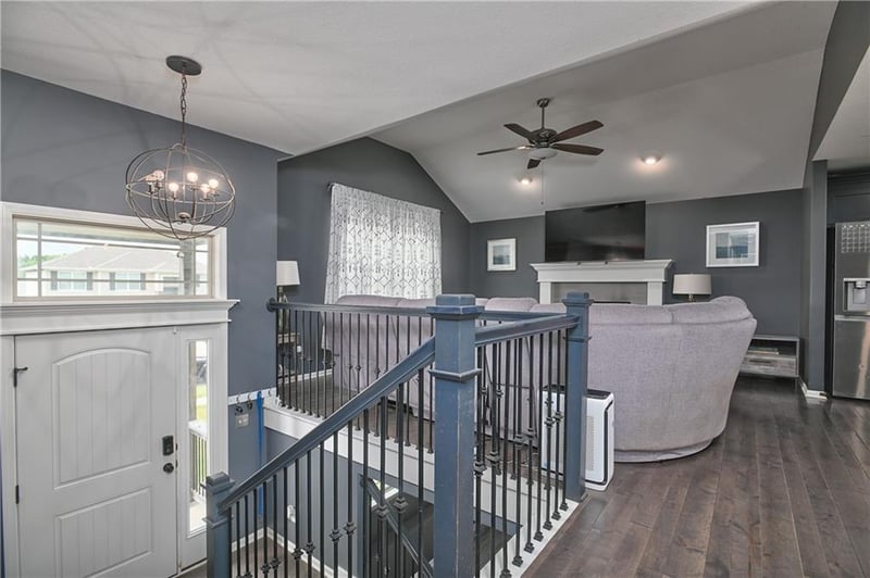 20022 W 220th Ter, Spring Hill, KS 66083