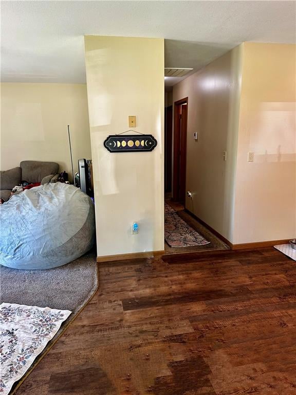 422-424 Mattie St, Maryville, MO 64468